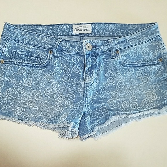 Aeropostale Jean Shorts with a Floral Design - Picture 2 of 4